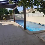 וילה 4 Bedrooms Private Pool