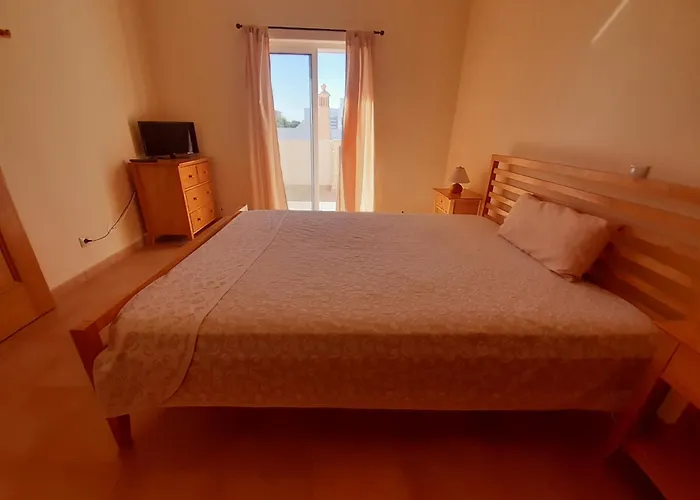 4 Bedrooms Private Pool *