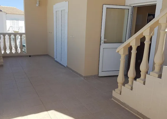 4 Bedrooms Private Pool